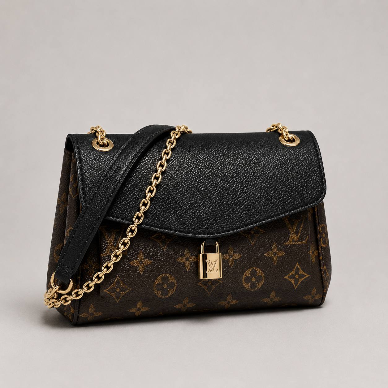 Louis Vuitton - Locky BB